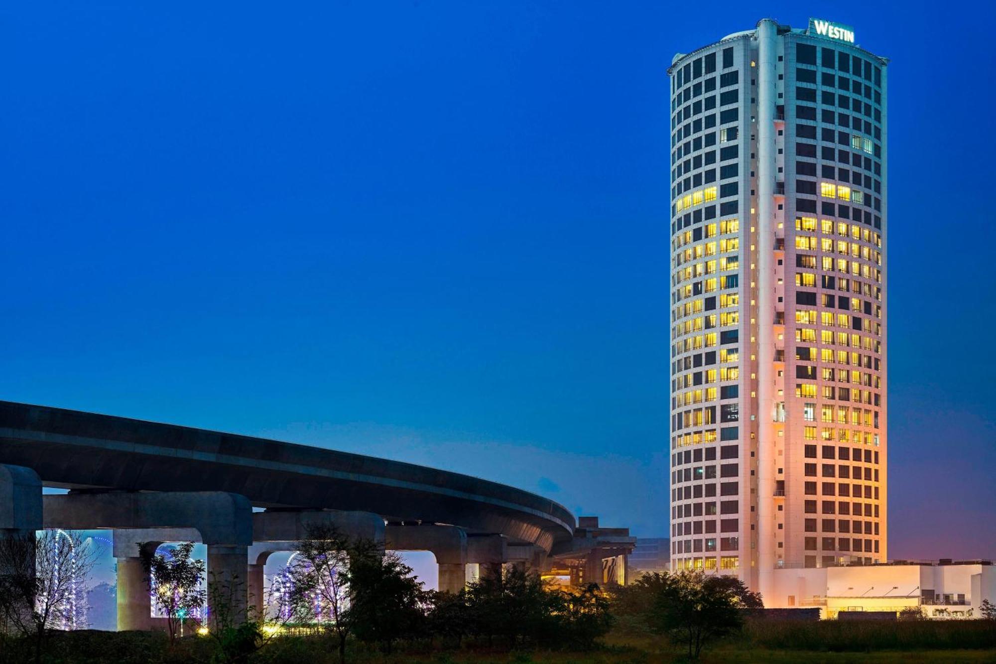 Отель The Westin Kolkata Rajarhat Экстерьер фото